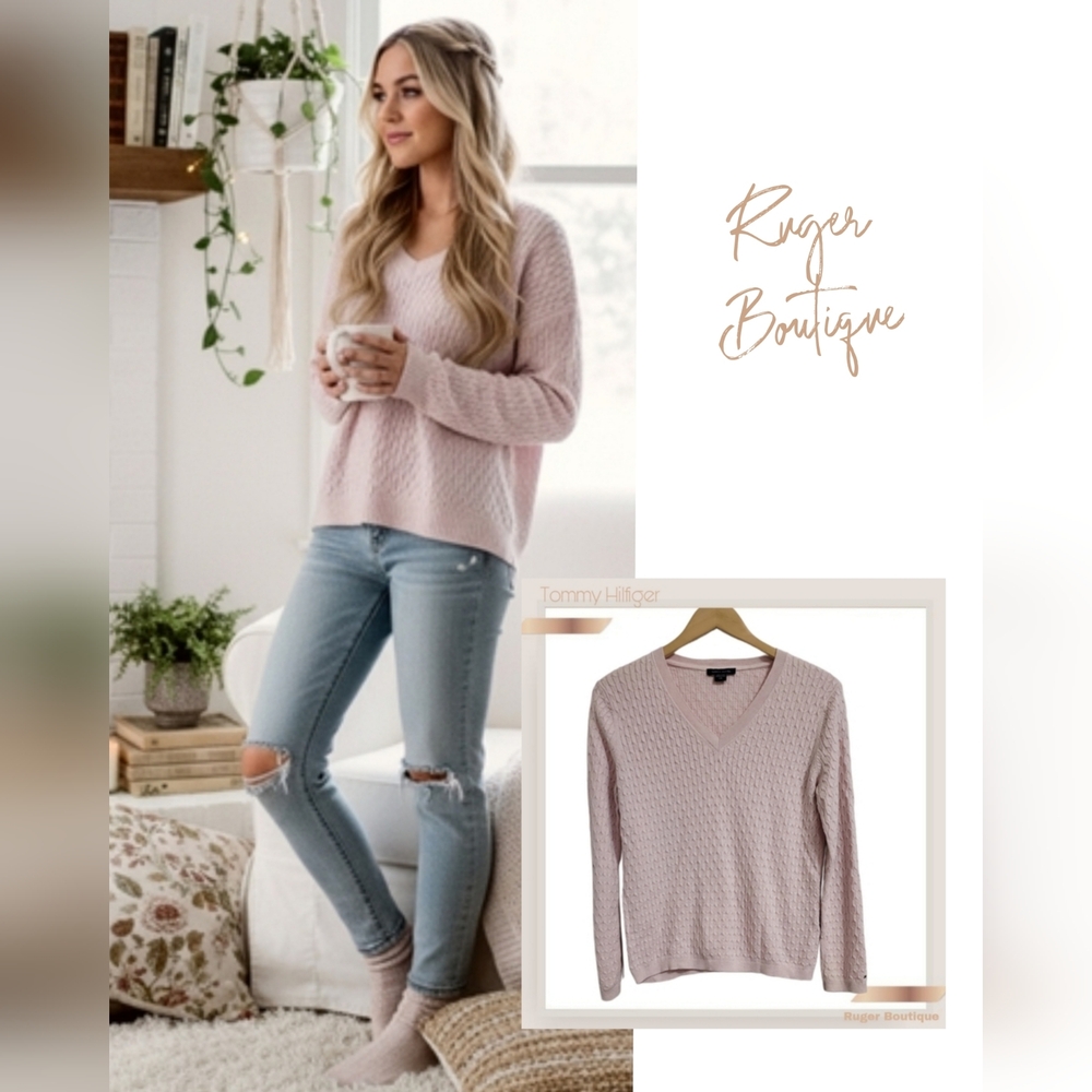 🌿Tommy Hilfiger Vintage Women's Pale Pink Knit V-Neck Sweater